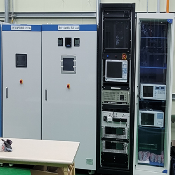 Fuel cell inverter ATS